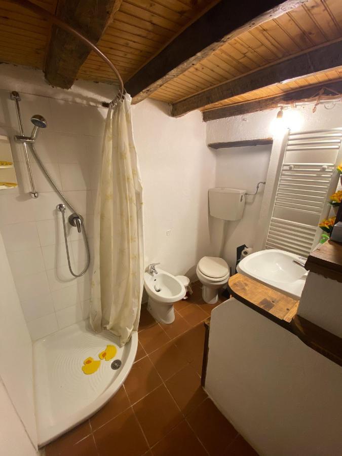La Dimora Della Strega Apartment Glori Bagian luar foto