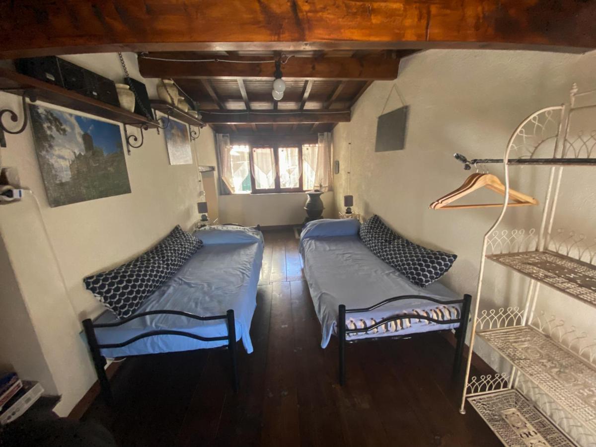 La Dimora Della Strega Apartment Glori Bagian luar foto