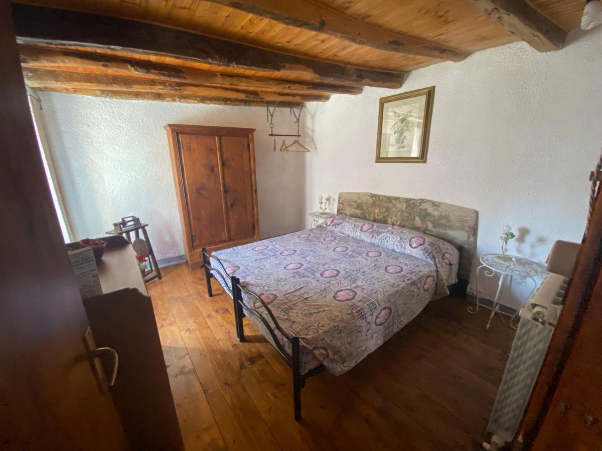 La Dimora Della Strega Apartment Glori Bagian luar foto